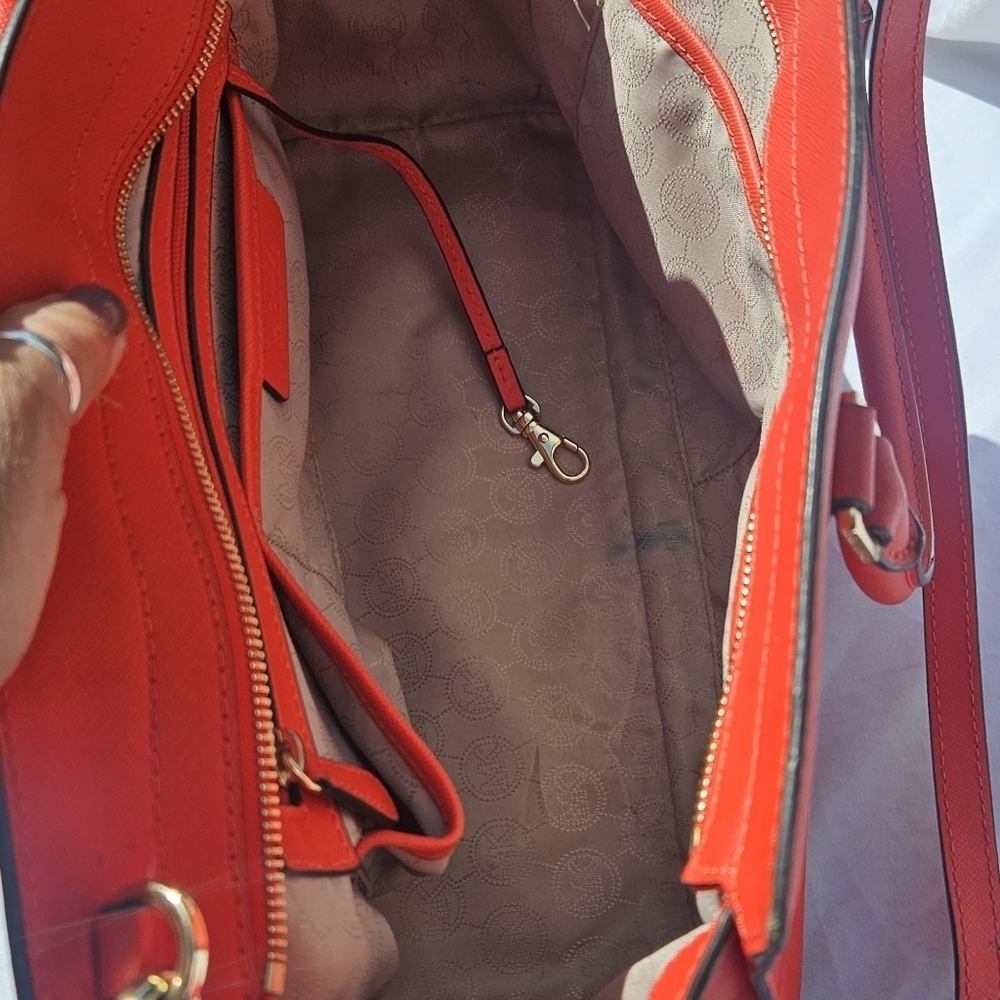 Michael Kors Selma Large Red Saffiano Leather Purse Crossbody Double Handle Bag - Picture 8 of 9